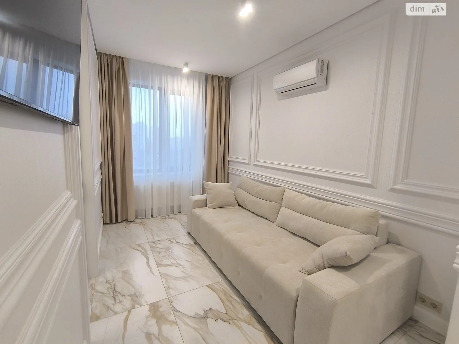 Продается 1-комнатная квартира 53 кв. м в Одессе, ул. Генуэзская, 1А - фото 1