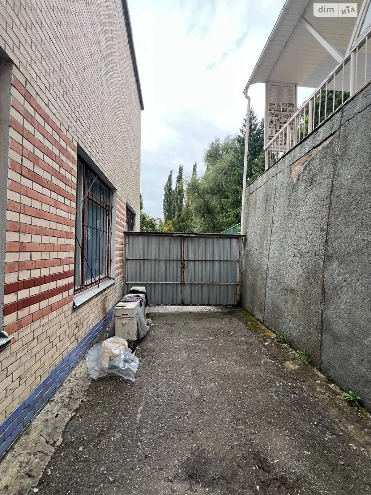 Сдается в аренду помещения свободного назначения 185 кв. м в 2-этажном здании, цена: 22200 грн - фото 1