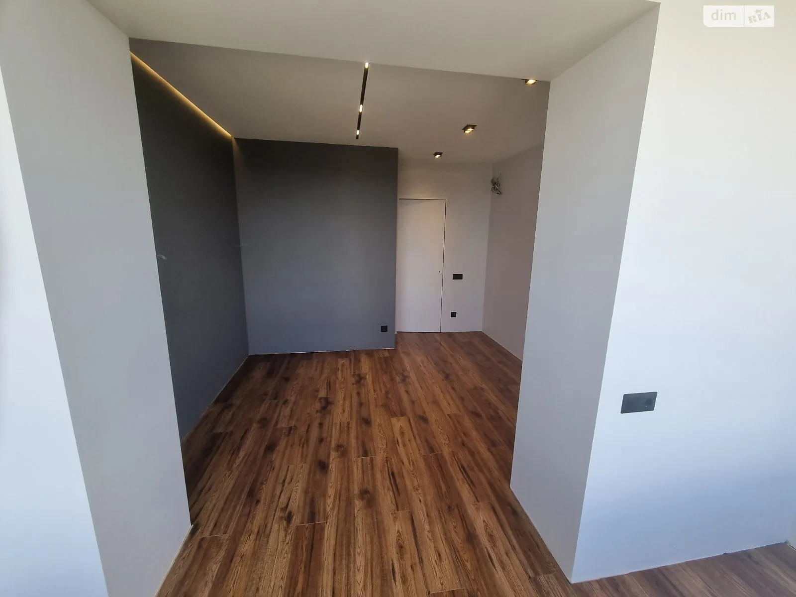 Продается 2-комнатная квартира 104.1 кв. м в Буче, ул. Ивана Кожедуба - фото 1