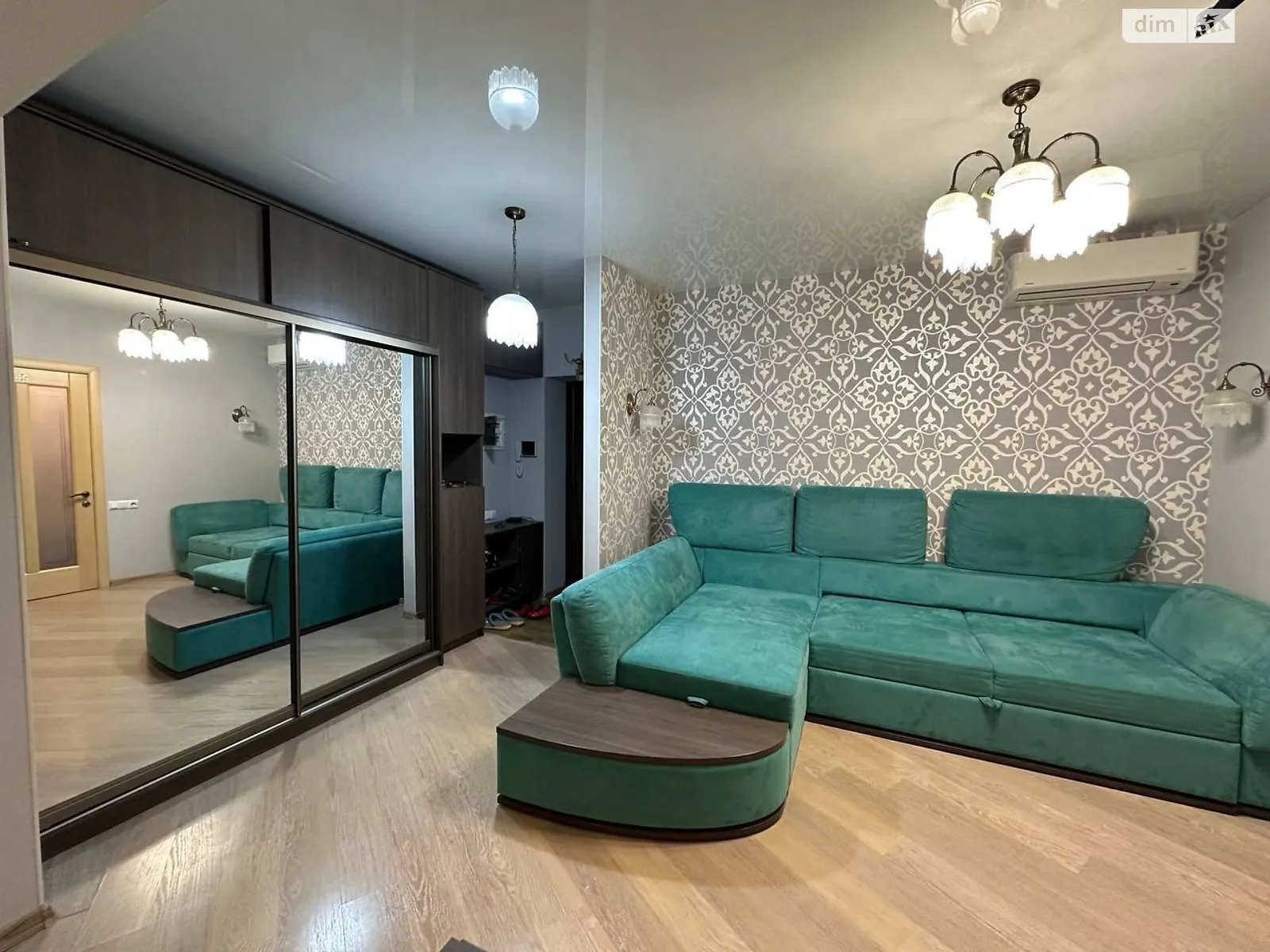 Продается 3-комнатная квартира 100.5 кв. м в Одессе, ул. Якова Бреуса - фото 1