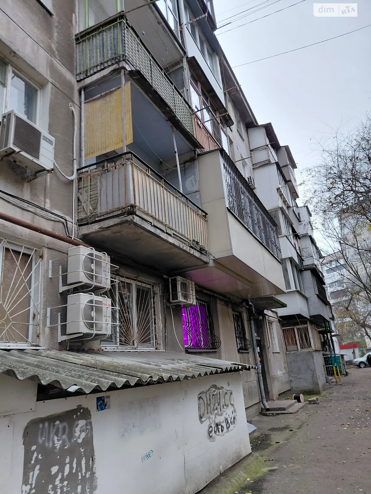 Продается 2-комнатная квартира 78 кв. м в Одессе, ул. Гагарина, 23/4 - фото 1