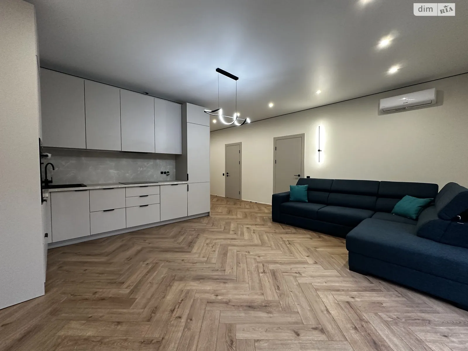 Продается одноэтажный дом 98 кв. м с камином, цена: 171000 $ - фото 1