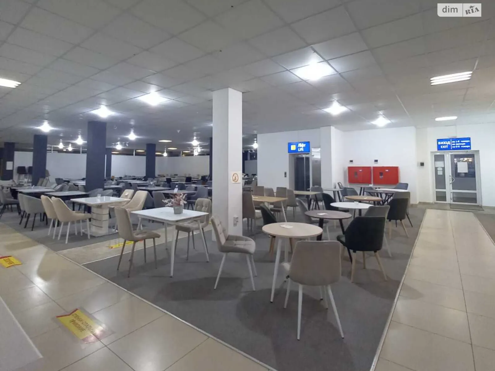 Сдается в аренду помещения свободного назначения 700 кв. м в 3-этажном здании, цена: 84000 грн - фото 1