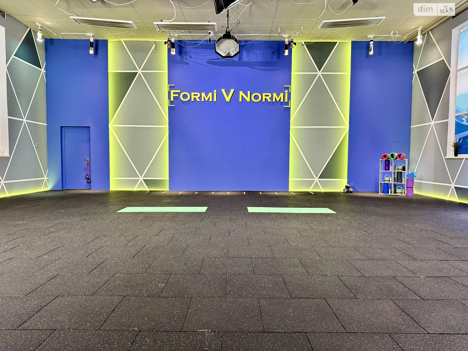 Продается объект сферы услуг 202 кв. м в 2-этажном здании, цена: 12000 $ - фото 1