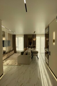 Продаж квартири, Івано-Франківська, Крихівці (Івано-Франківськ), 24-го Серпня вулиця