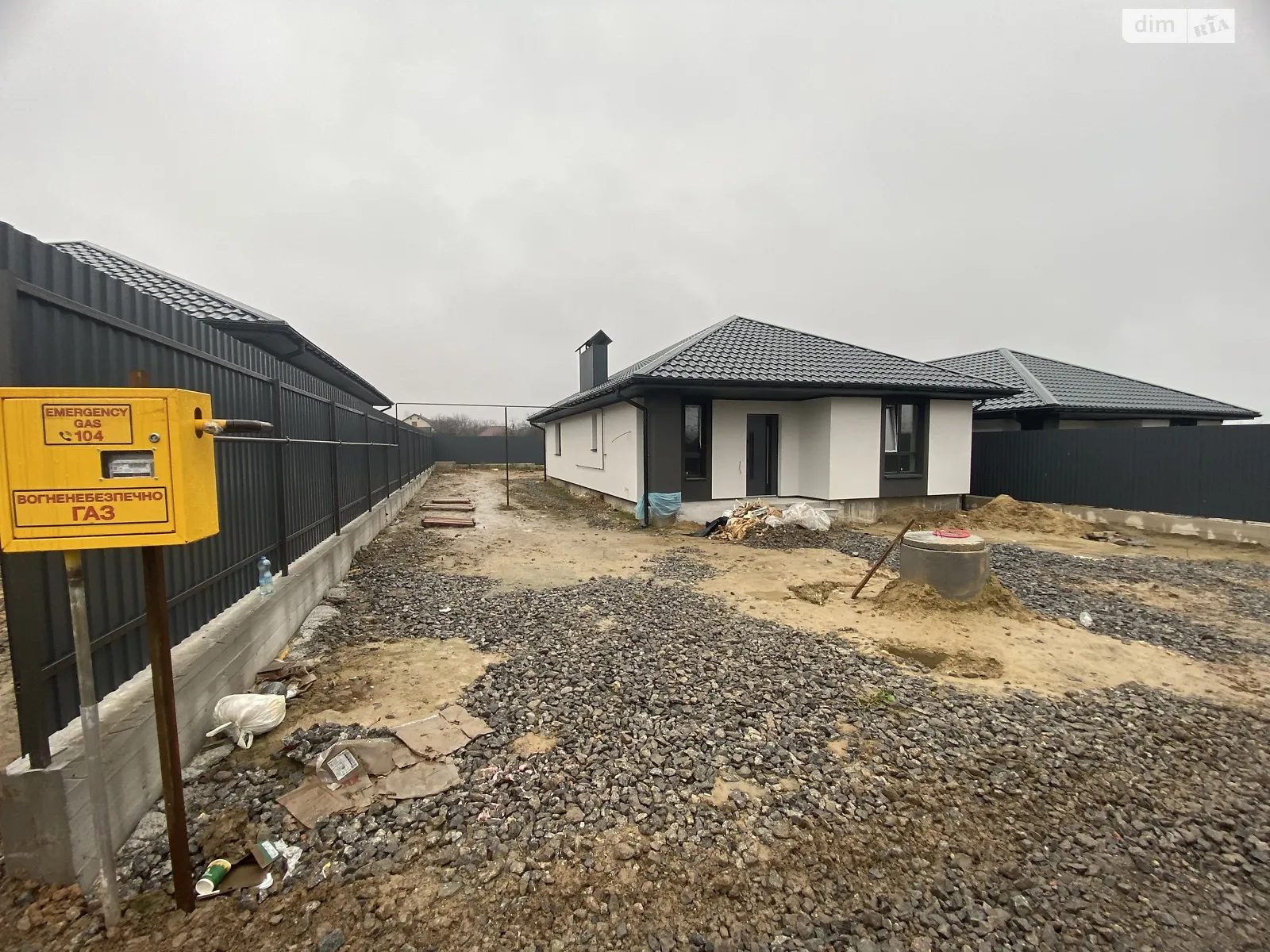 Продается одноэтажный дом 93 кв. м с камином, цена: 87000 $ - фото 1