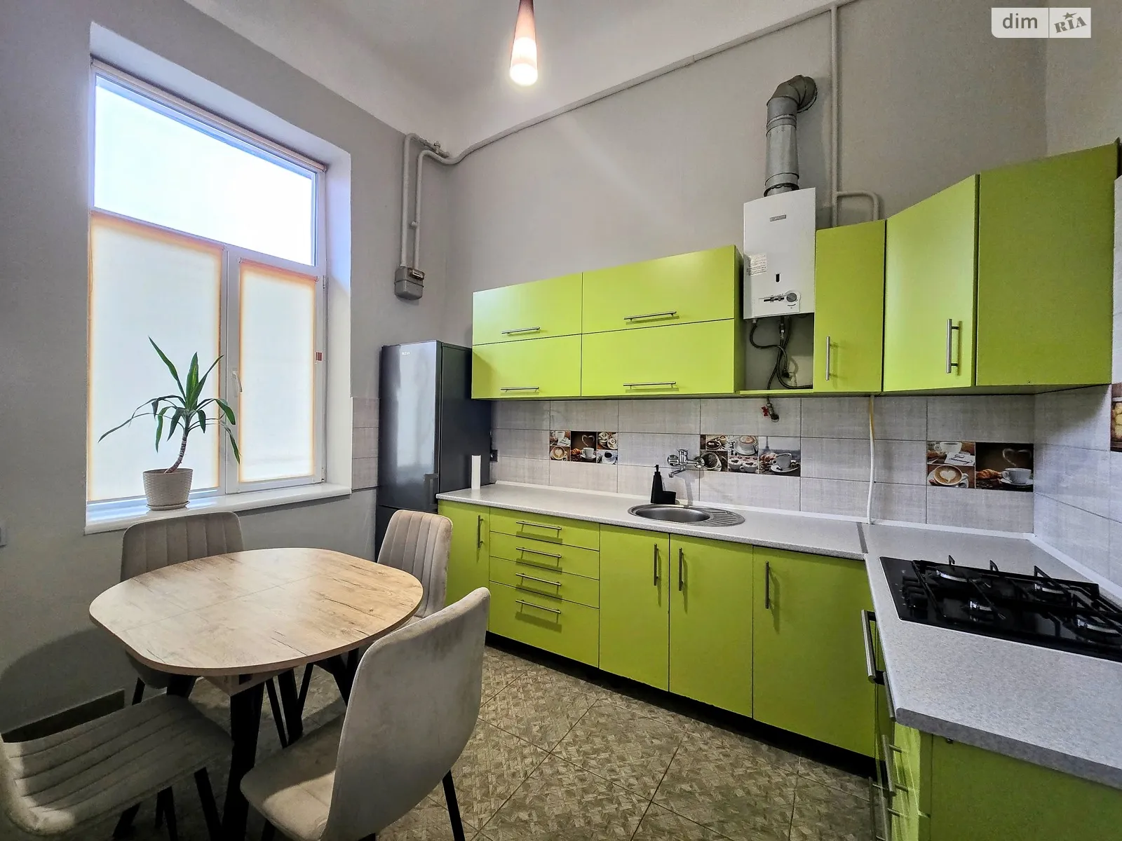 Сдается в аренду 1-комнатная квартира 36 кв. м в, цена: 300 $ - фото 1