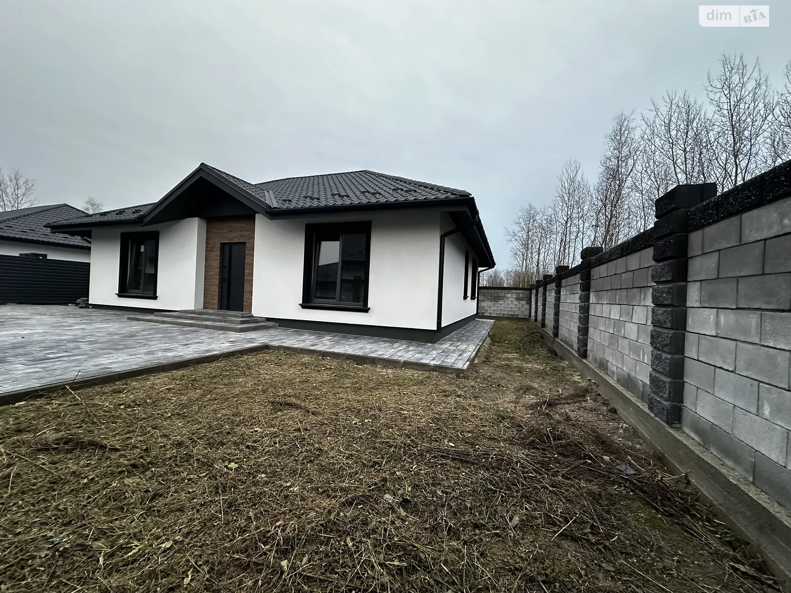 Продается одноэтажный дом 98 кв. м с верандой, цена: 82000 $ - фото 1