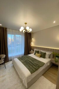 Продаж квартири, Івано-Франківська, Крихівці (Івано-Франківськ), 24-го Серпня вулиця, буд. 1