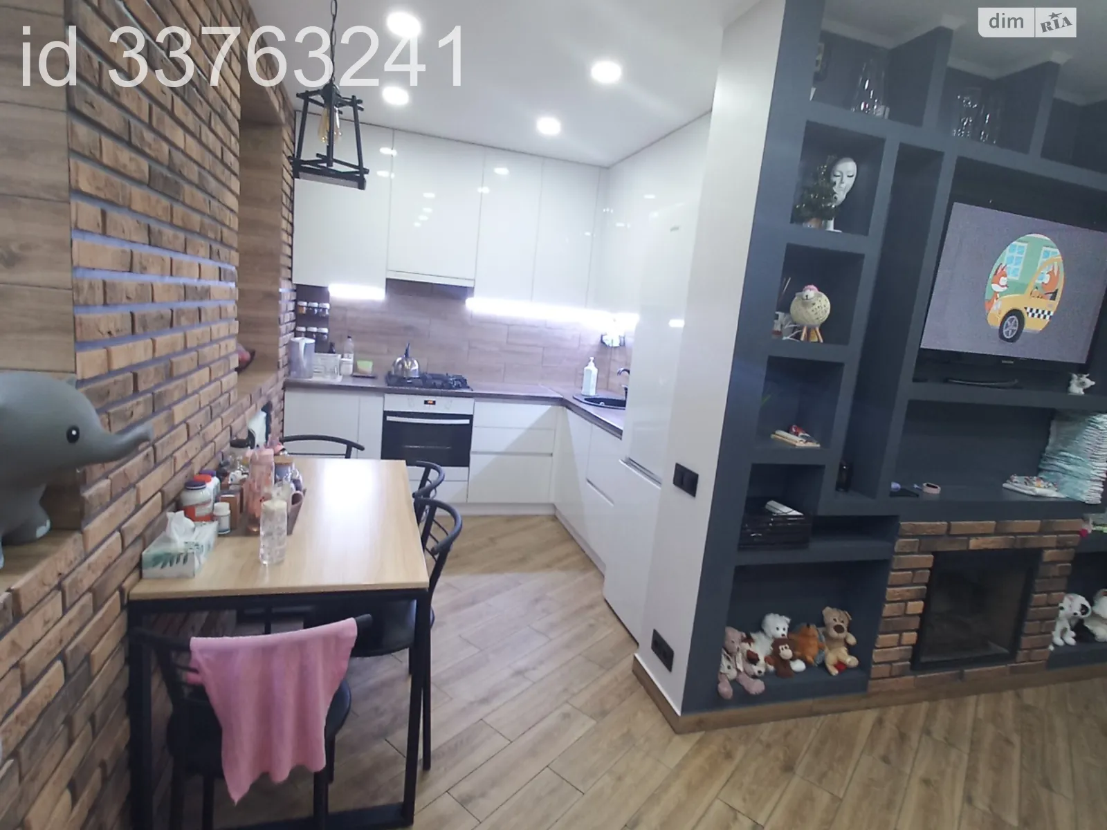 Продается 3-комнатная квартира 55.5 кв. м в Одессе, ул. Космонавтов - фото 1