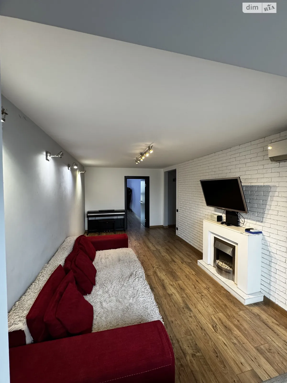 Продается 3-комнатная квартира 59.6 кв. м в Днепре, ул. Набережная Победы, 96 - фото 1