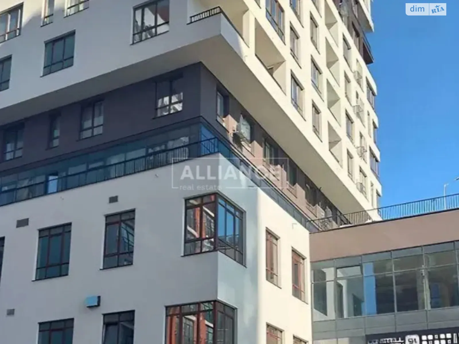 Продается офис 419 кв. м в бизнес-центре, цена: 712300 $ - фото 1