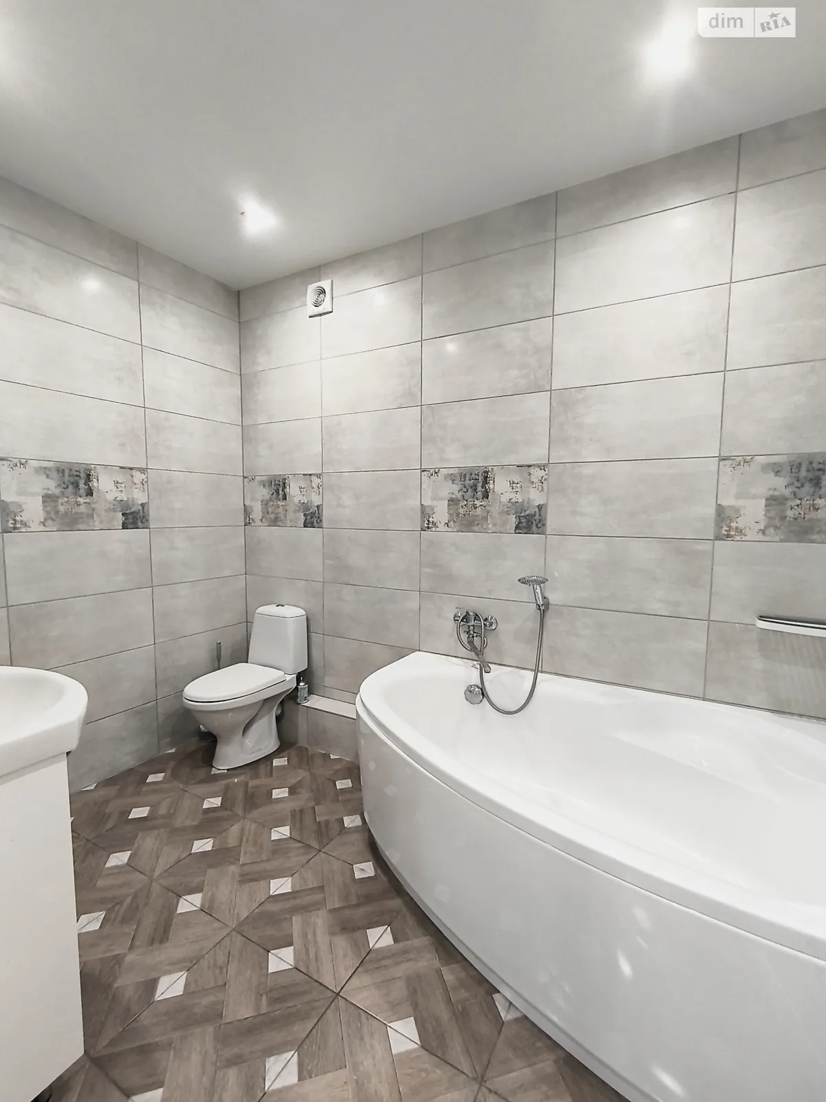 Продается 2-комнатная квартира 56.3 кв. м в Харькове, ул. Мира, 51 - фото 1