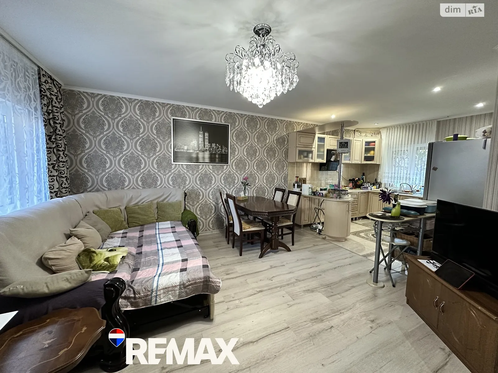 Продается дом на 2 этажа 162.7 кв. м с мебелью, цена: 275000 $ - фото 1