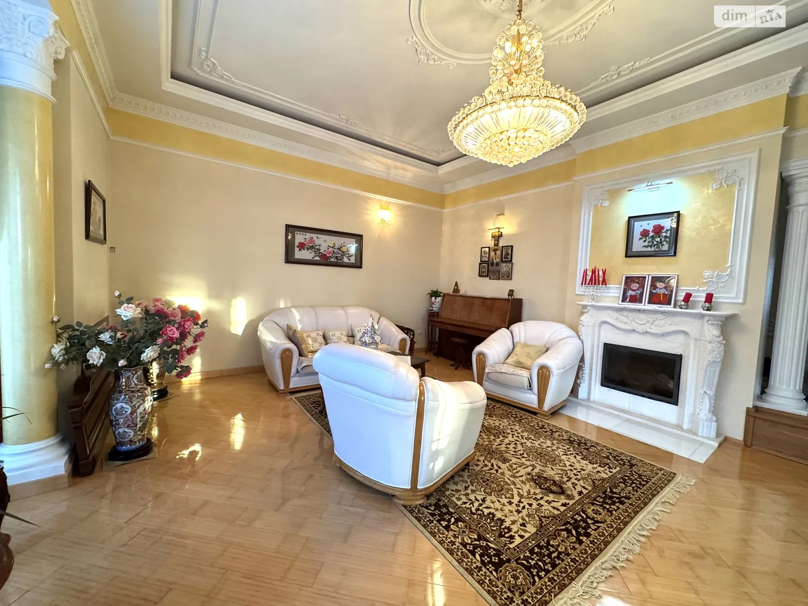 Продается дом на 2 этажа 385.6 кв. м с балконом, цена: 380000 $ - фото 1