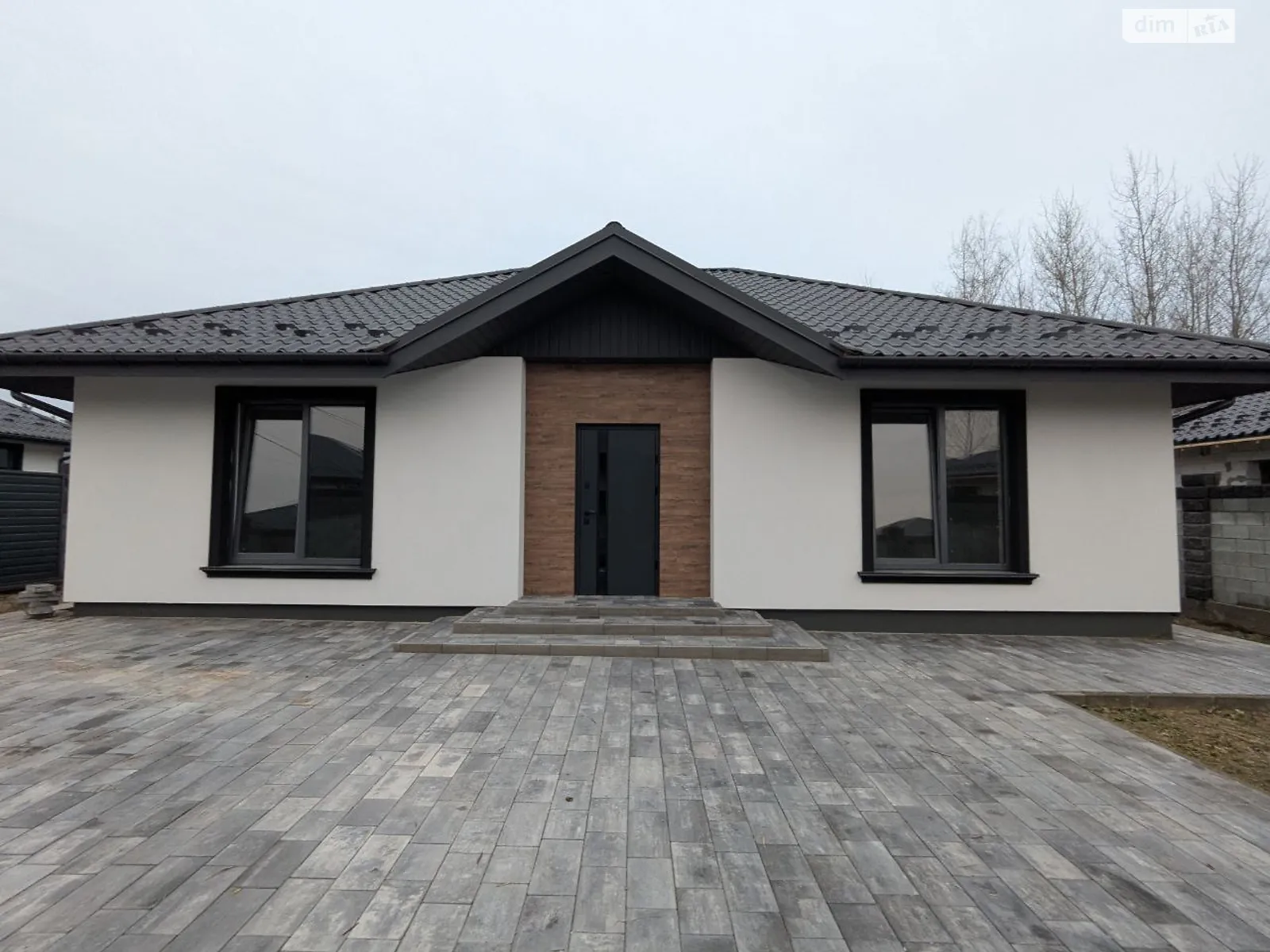 Продается одноэтажный дом 98 кв. м с участком, цена: 82000 $ - фото 1