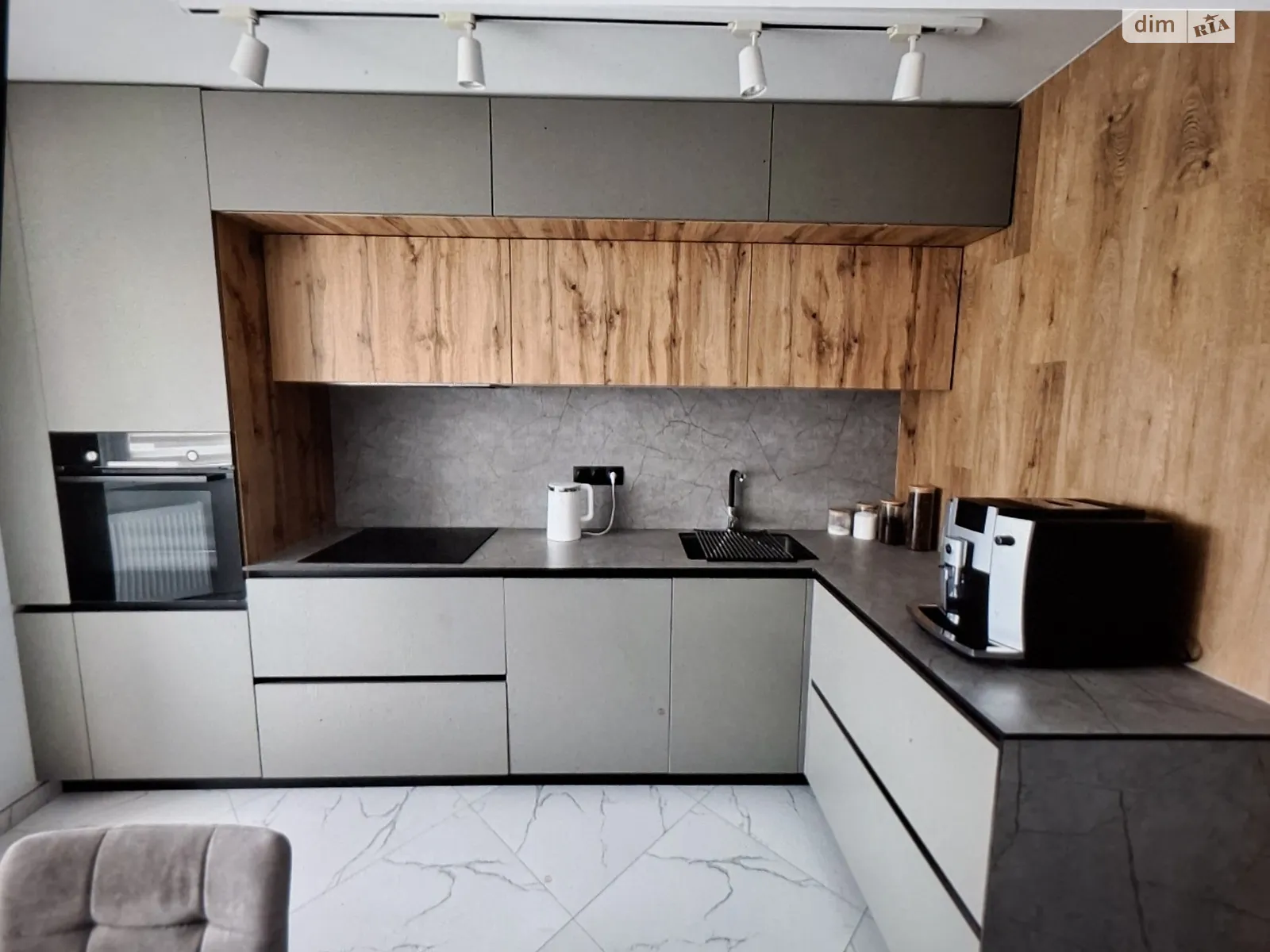 2-комнатная квартира 55 кв. м в Тернополе, ул. Полевого Омельяна, 4Б - фото 1