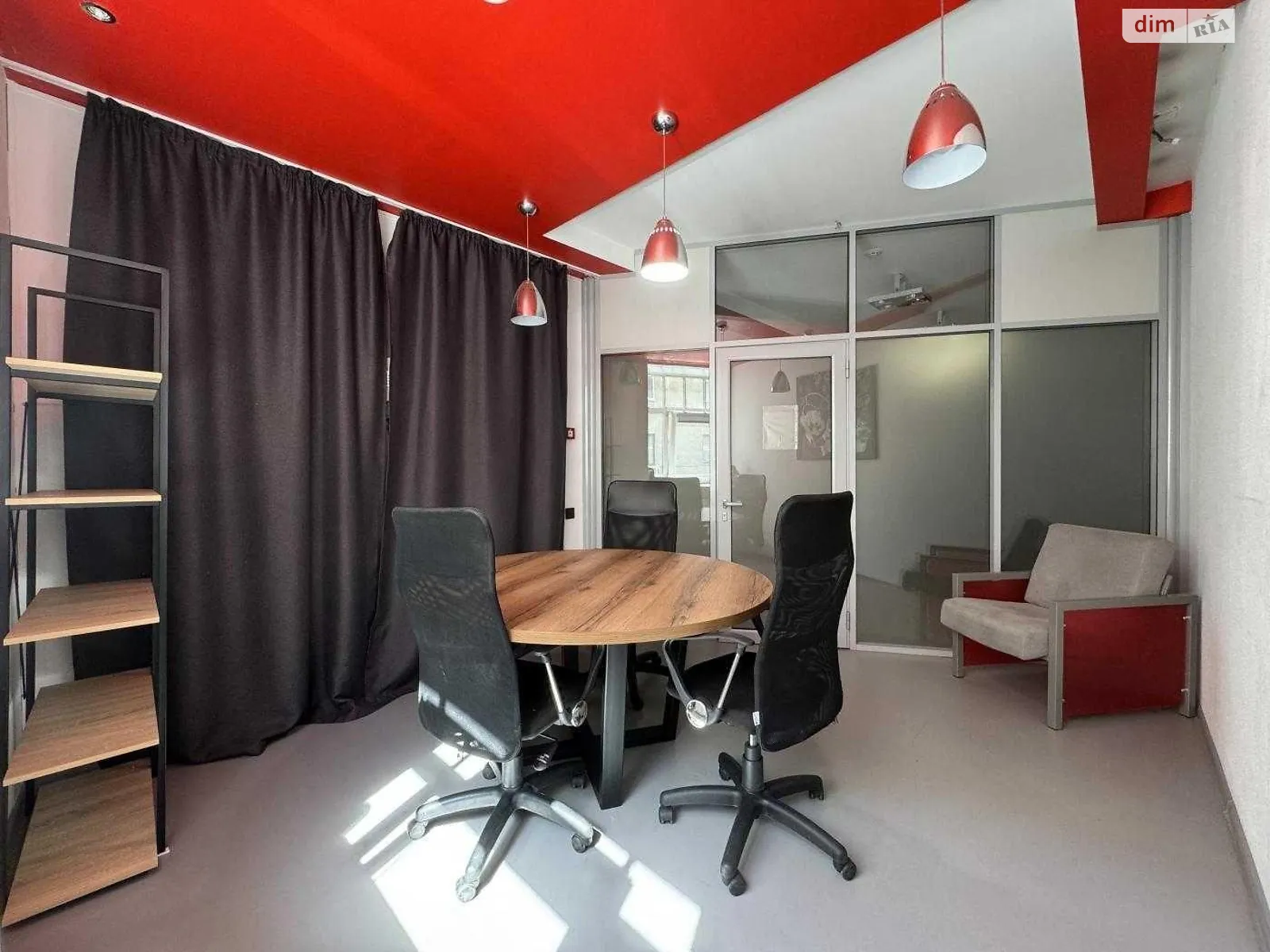 Сдается в аренду офис 350 кв. м в бизнес-центре, цена: 2950 $ - фото 1