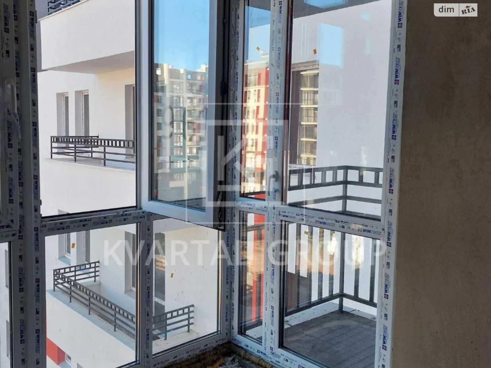 Продается 2-комнатная квартира 66 кв. м в Буче, ул. Амосова, 4А - фото 1