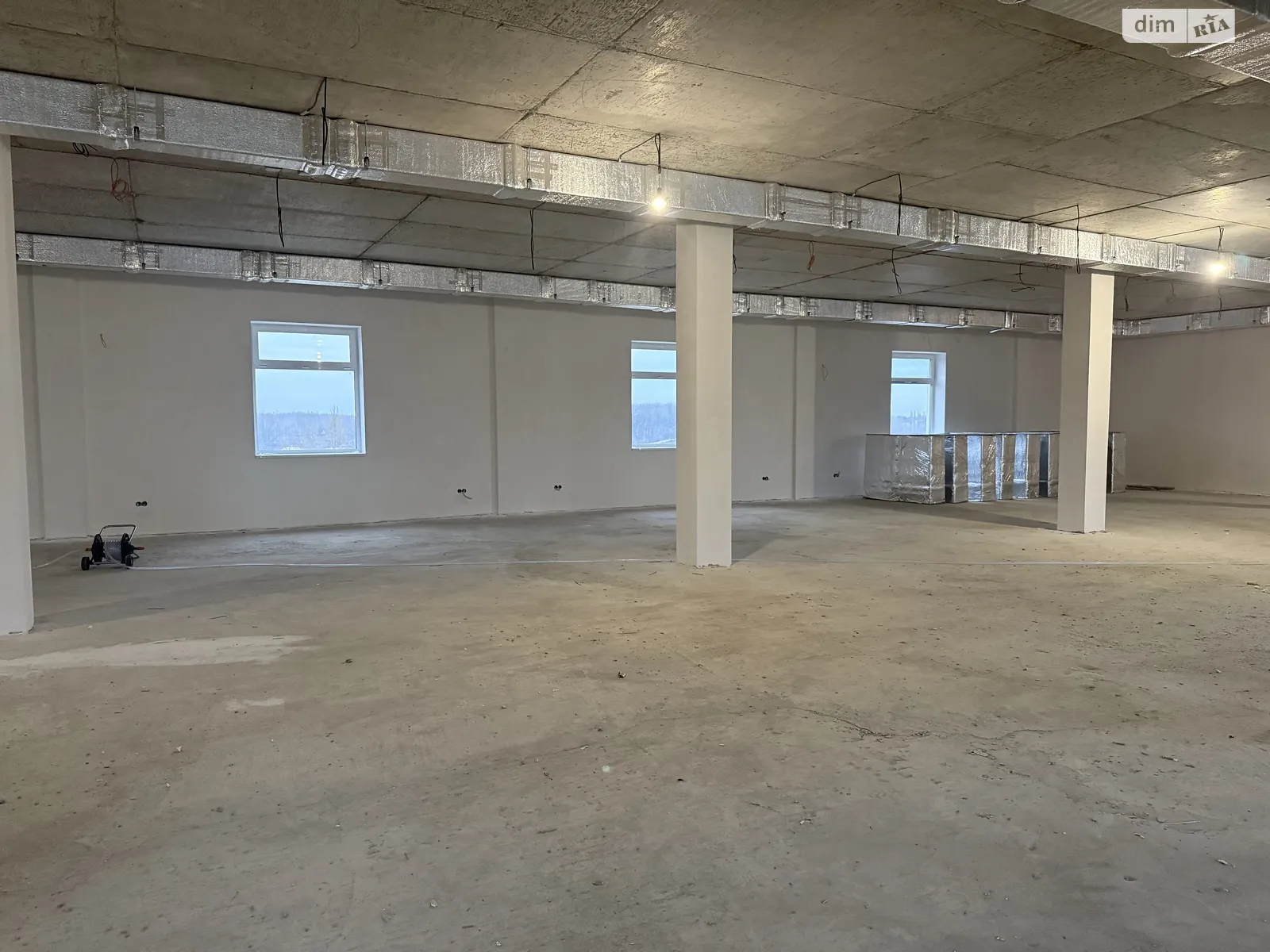 Здається в оренду приміщення вільного призначення 100 кв. м в 2-поверховій будівлі, цена: 50000 грн - фото 1