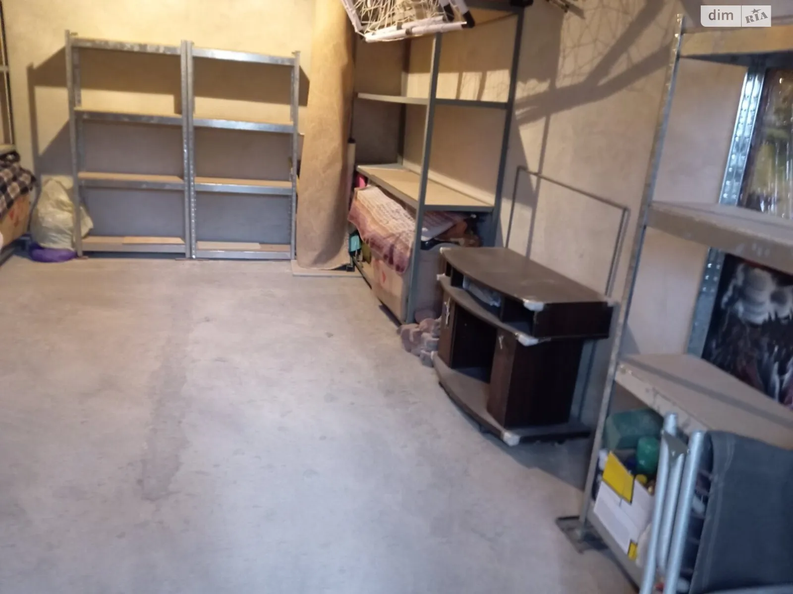 Сдается в аренду отдельно стоящий гараж под легковое авто на 24 кв. м, цена: 100 $ - фото 1