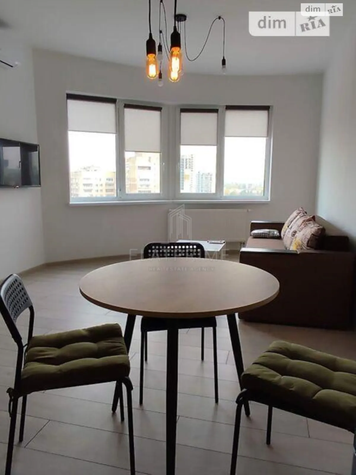 Продається 2-кімнатна квартира 52 кв. м у Києві, цена: 65900 $ - фото 1