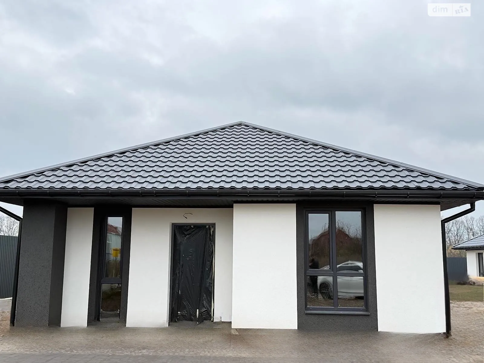 Продается дом на 2 этажа 93 кв. м с камином, цена: 88000 $ - фото 1