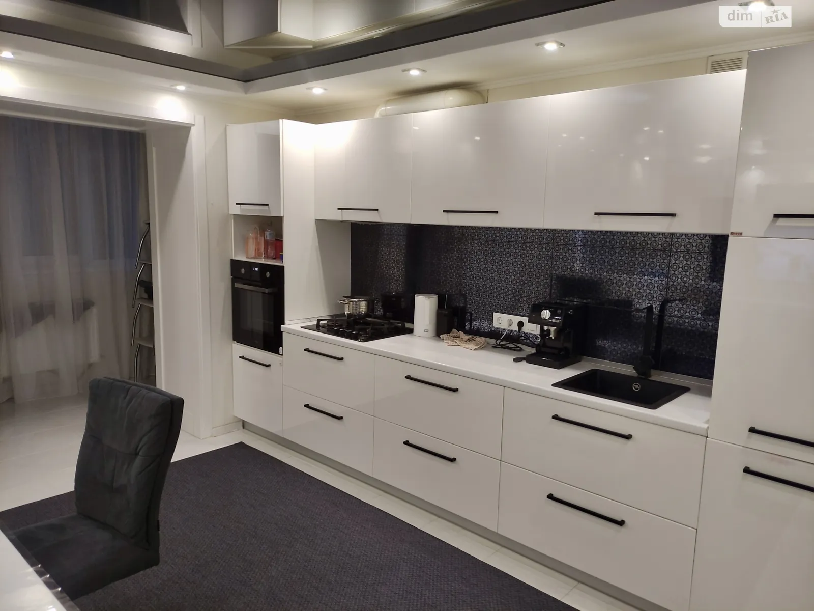 Продается 3-комнатная квартира 88.8 кв. м в Виннице, ул. Келецкая, 140 - фото 1