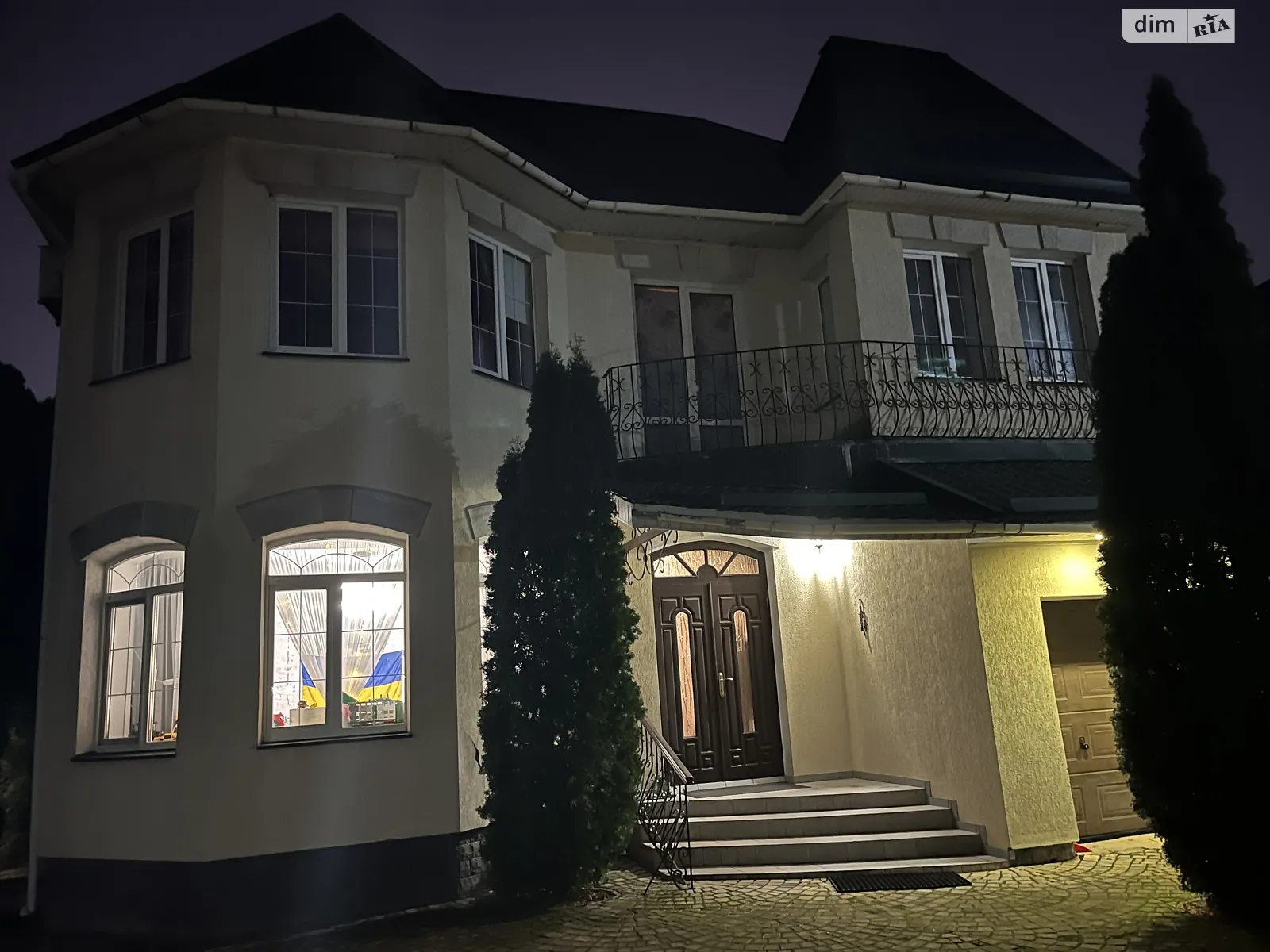 Продається будинок 2 поверховий 200 кв. м с басейном, цена: 310000 $ - фото 1