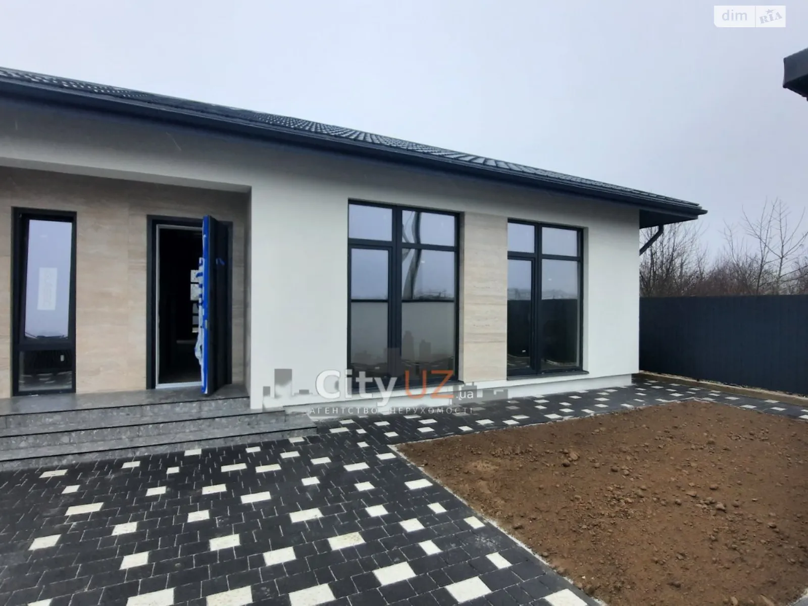 Продается одноэтажный дом 120 кв. м с участком, цена: 115000 $ - фото 1