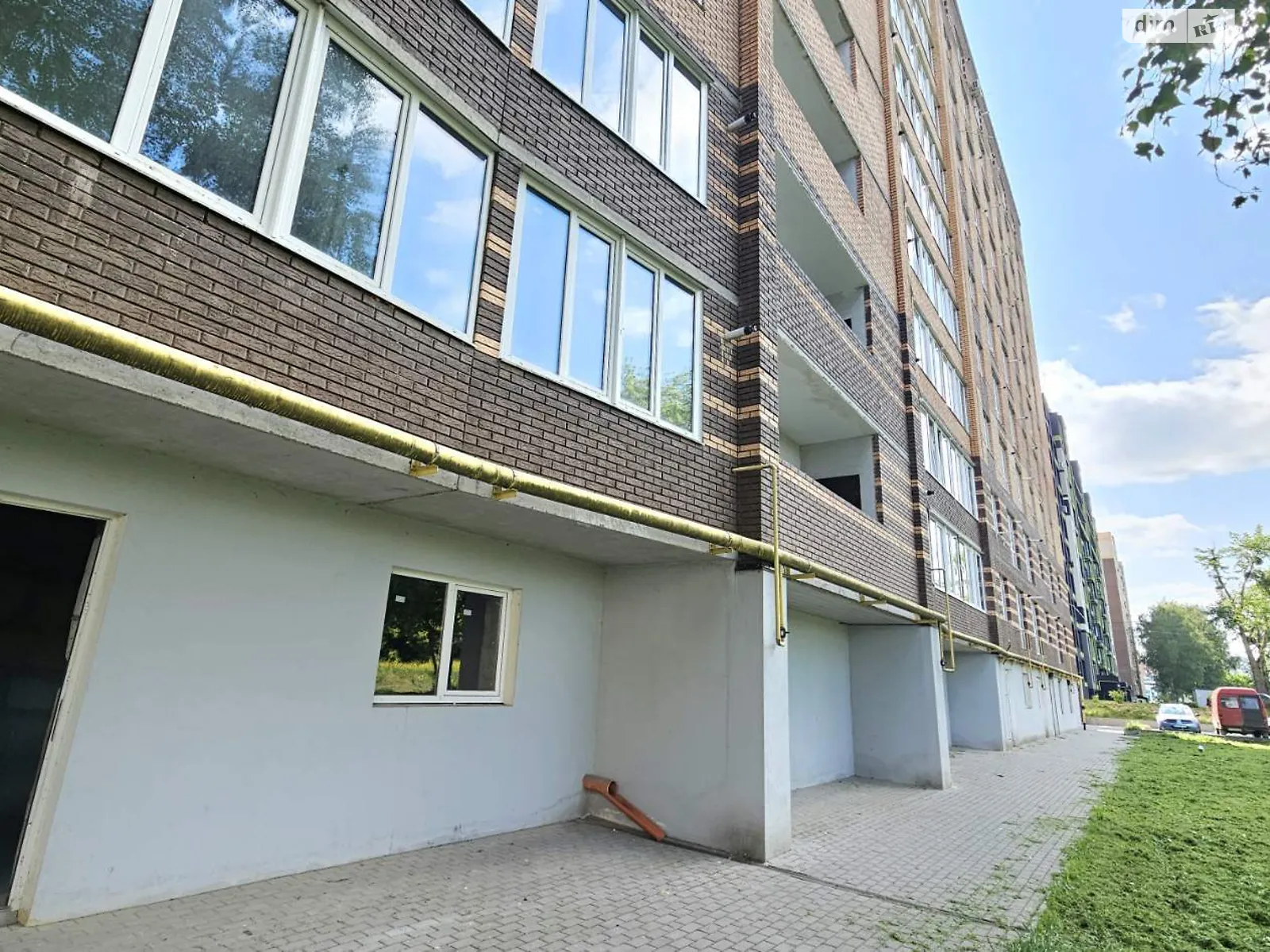 Сдается в аренду помещения свободного назначения 110 кв. м в 10-этажном здании, цена: 18000 грн - фото 1