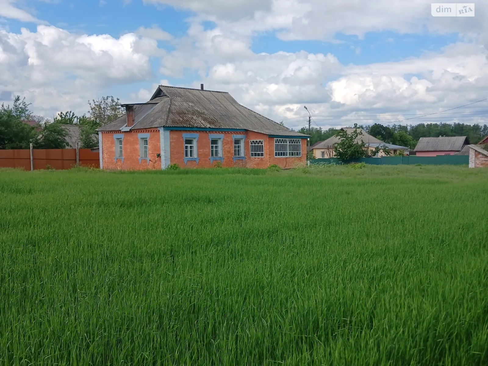 Продается одноэтажный дом 70 кв. м с верандой, цена: 12000 $ - фото 1