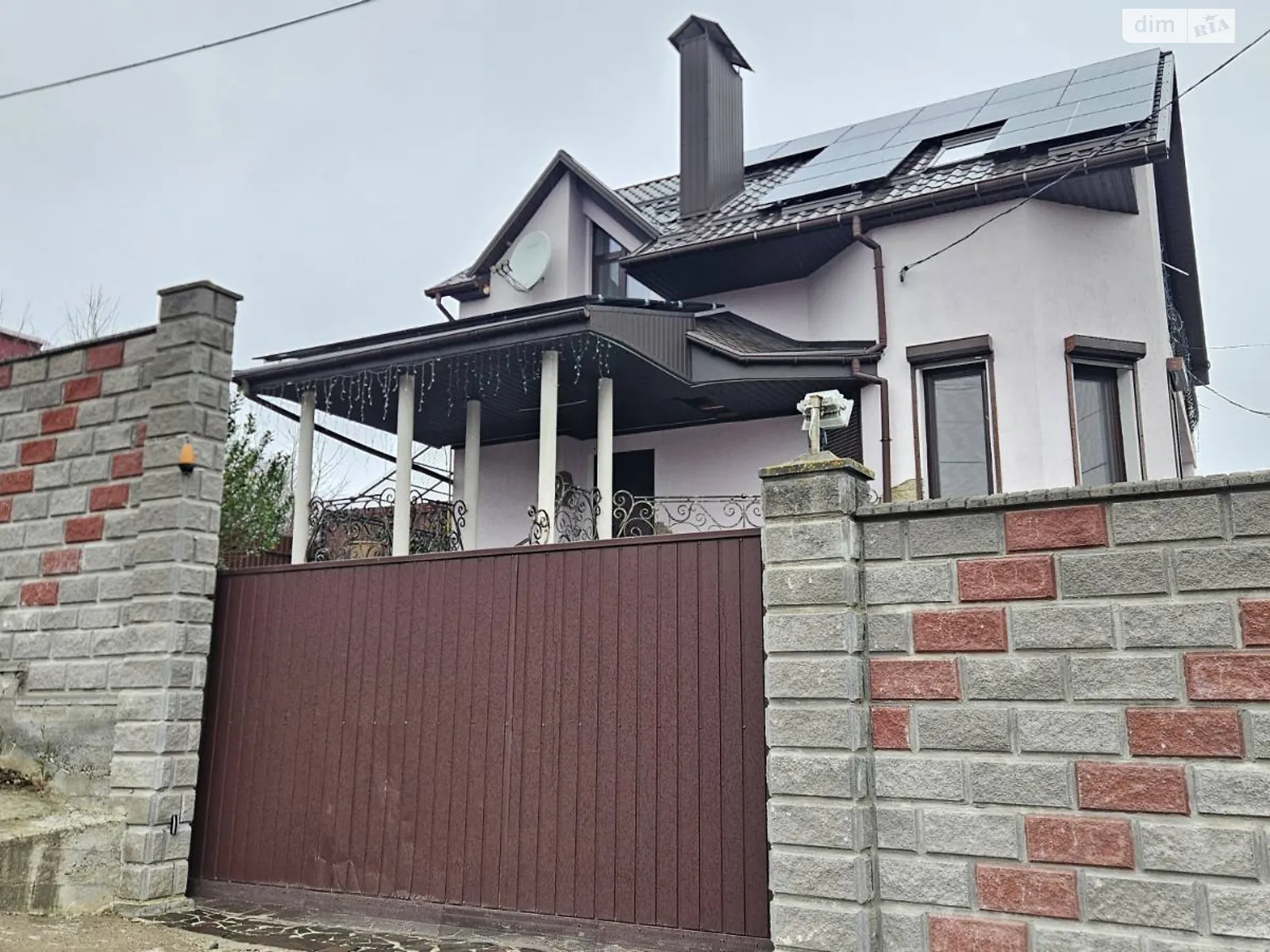 Продается дом на 2 этажа 172.4 кв. м с верандой, цена: 186000 $ - фото 1