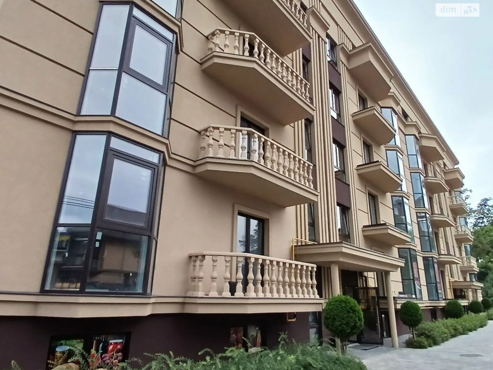 Продається 2-кімнатна квартира 72.3 кв. м у Ірпені, вул. Лисенка, 10 - фото 1