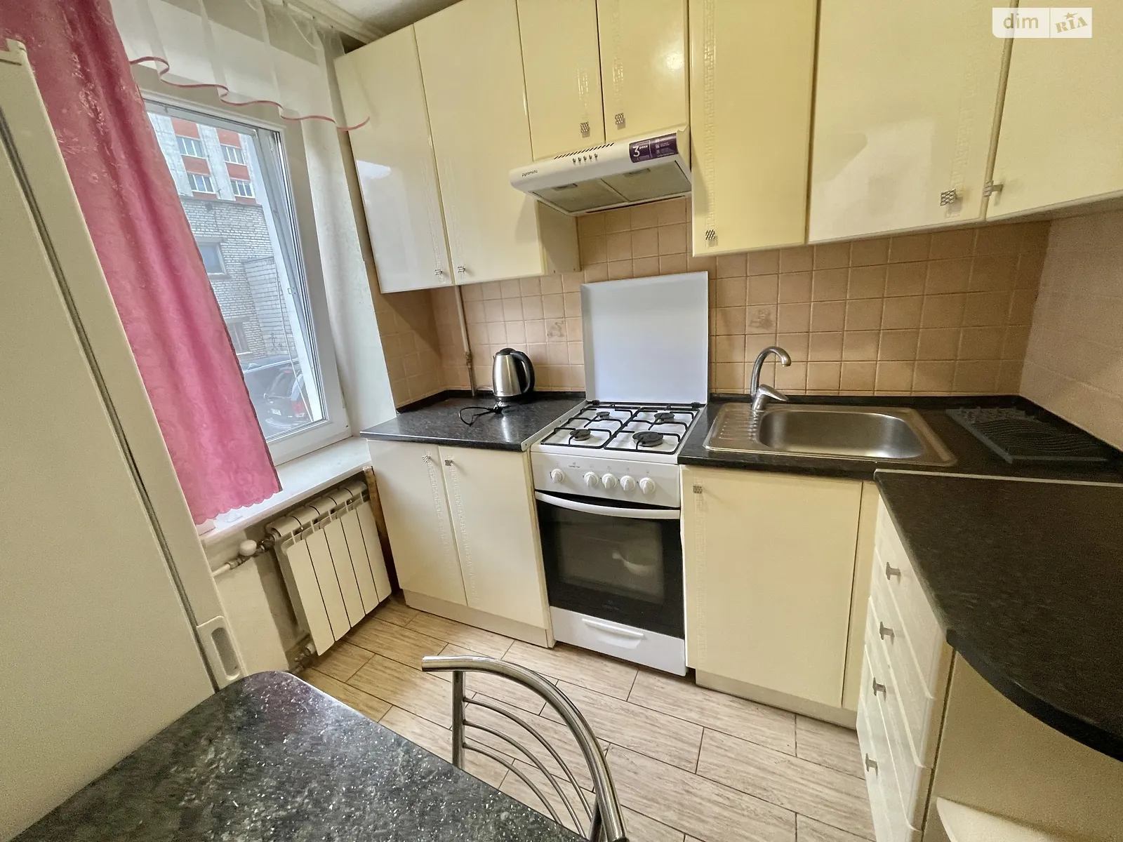 Здається в оренду 1-кімнатна квартира 30 кв. м у Львові, вул. Гетьмана Івана Мазепи, 4 - фото 1