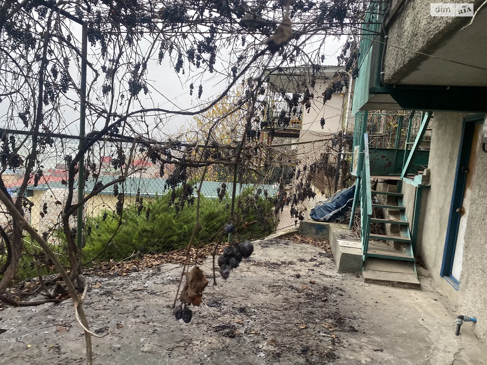 Продается дом на 2 этажа 80 кв. м с подвалом, цена: 40000 $ - фото 1