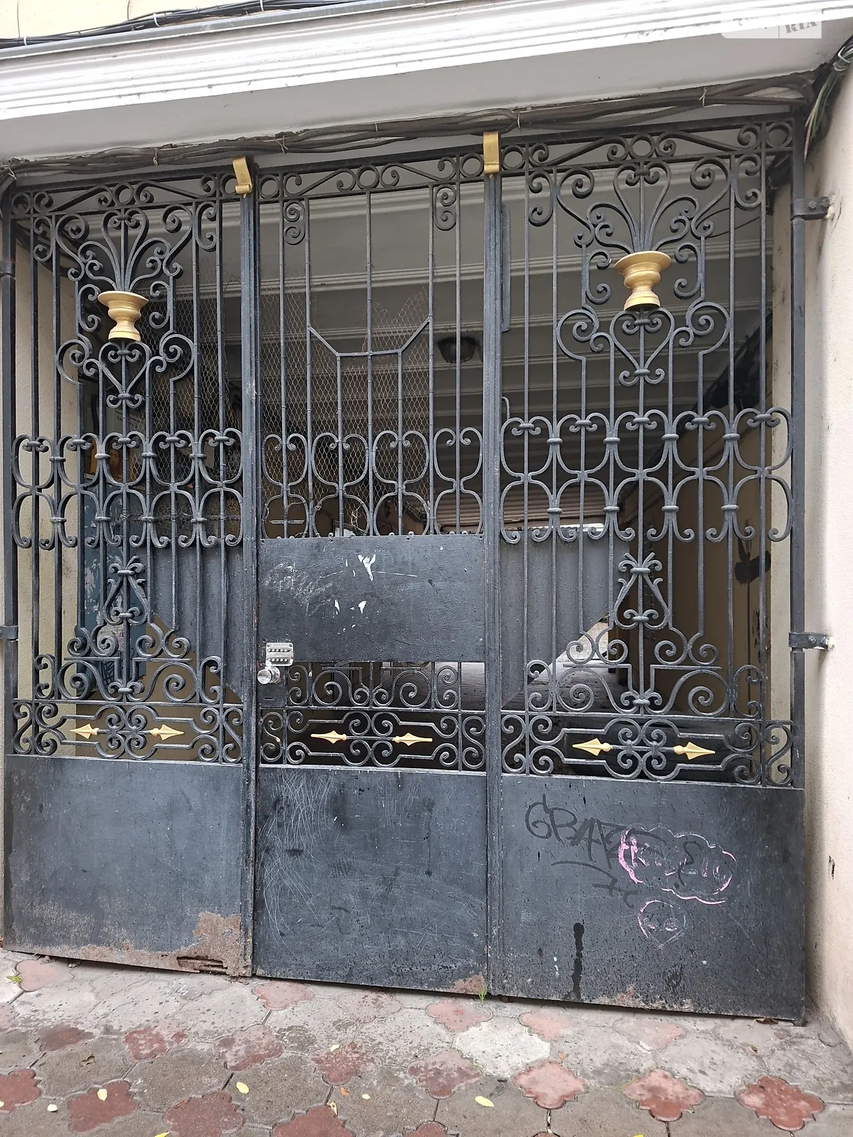 Продается 2-комнатная квартира 41 кв. м в Одессе, ул. Качинского Леха, 3 - фото 1