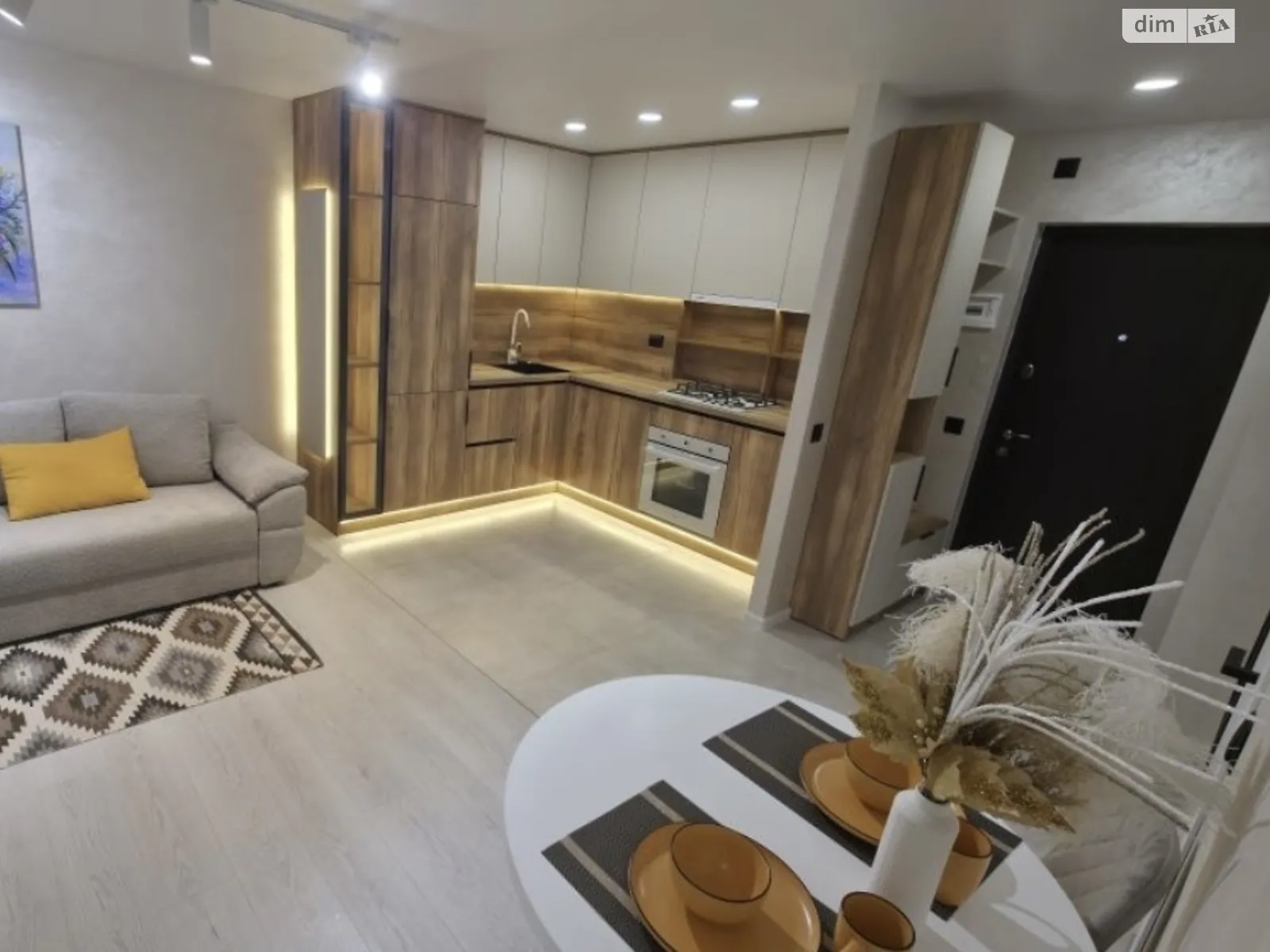 3-комнатная квартира 55 кв. м в Тернополе, ул. Киевская - фото 1