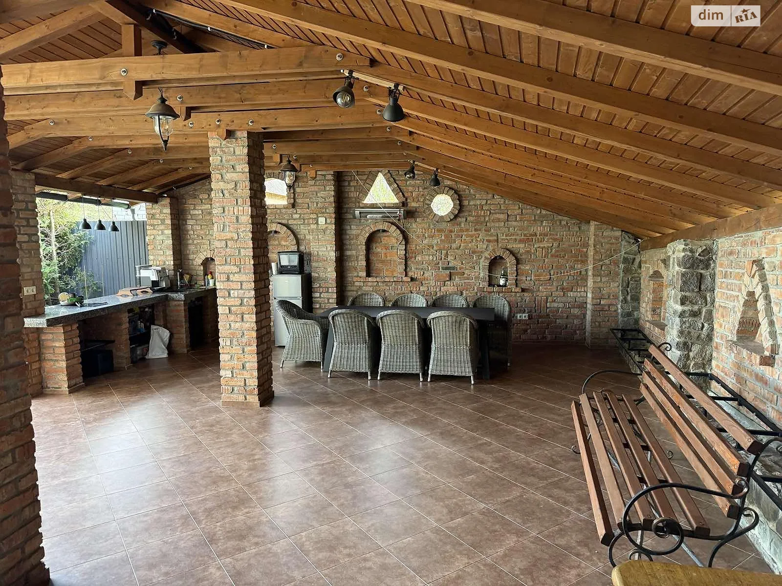 Продається будинок 2 поверховий 295.2 кв. м з банею/сауною, цена: 285000 $ - фото 1