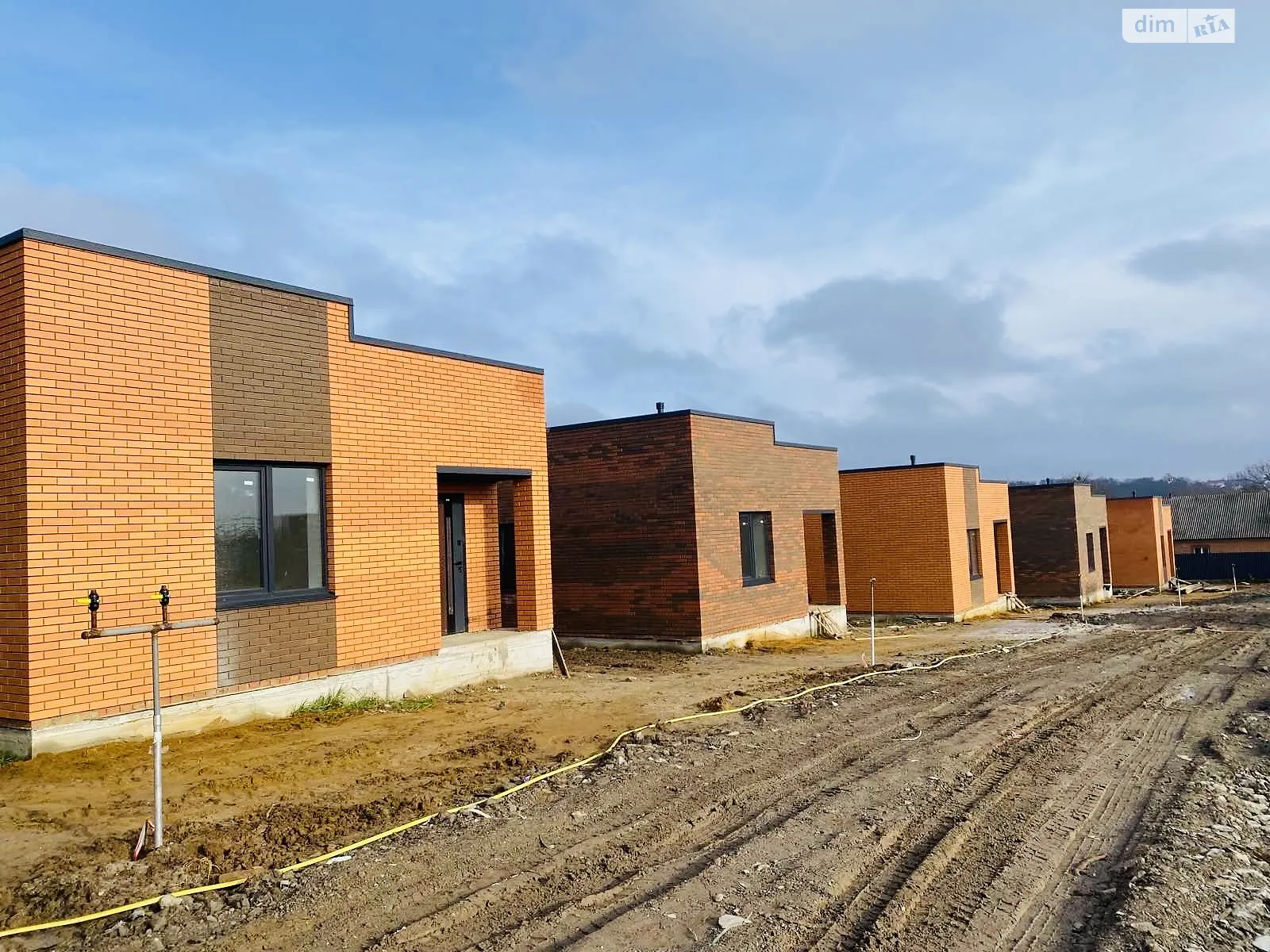 Продается одноэтажный дом 90 кв. м с беседкой, цена: 84000 $ - фото 1