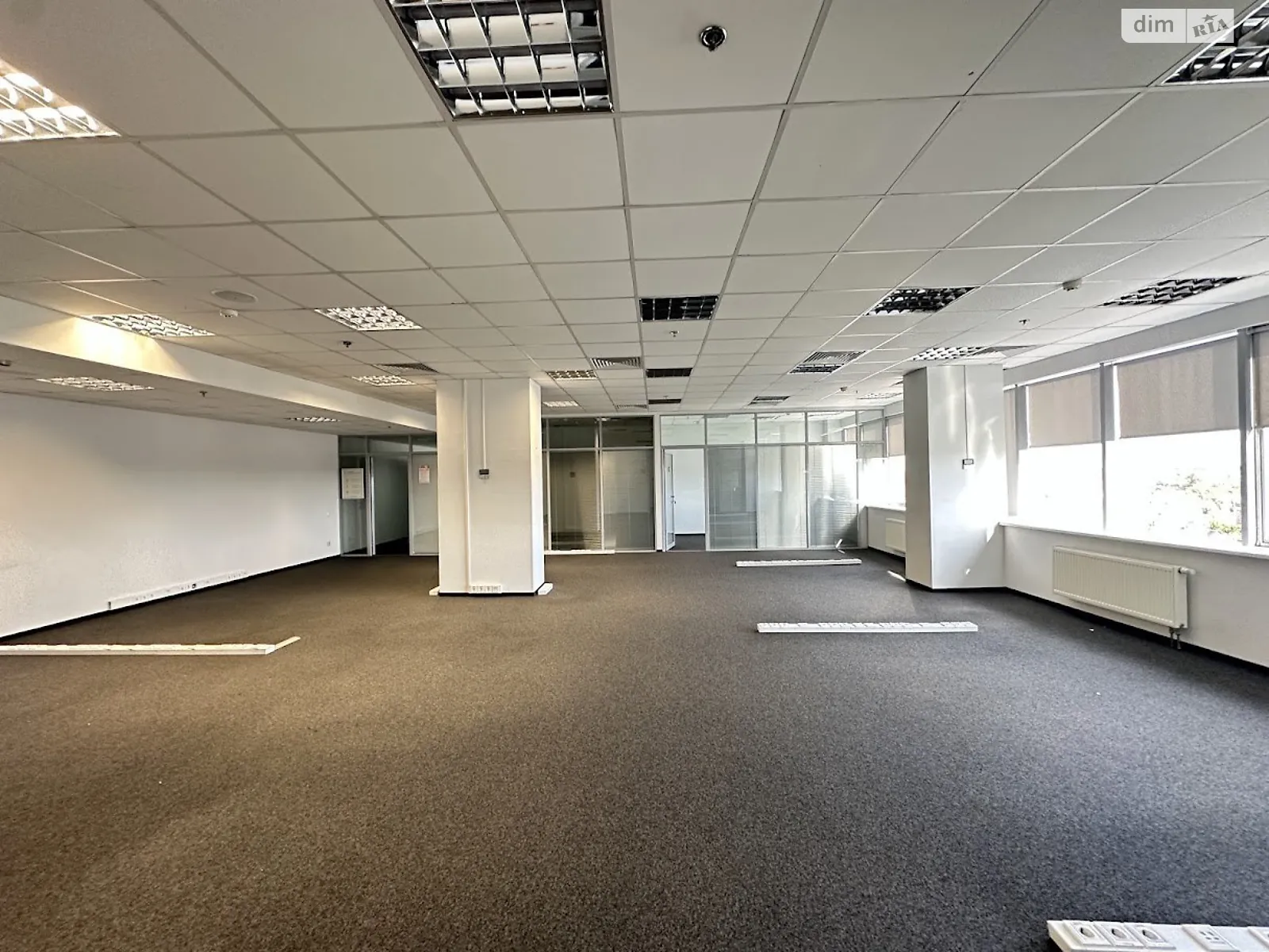 Сдается в аренду офис 358.7 кв. м в бизнес-центре, цена: 5022 $ - фото 1