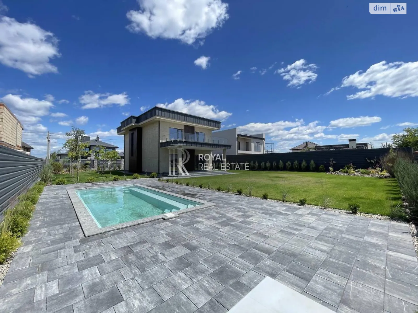 Продается дом на 2 этажа 163 кв. м с баней/сауной, цена: 545000 $ - фото 1