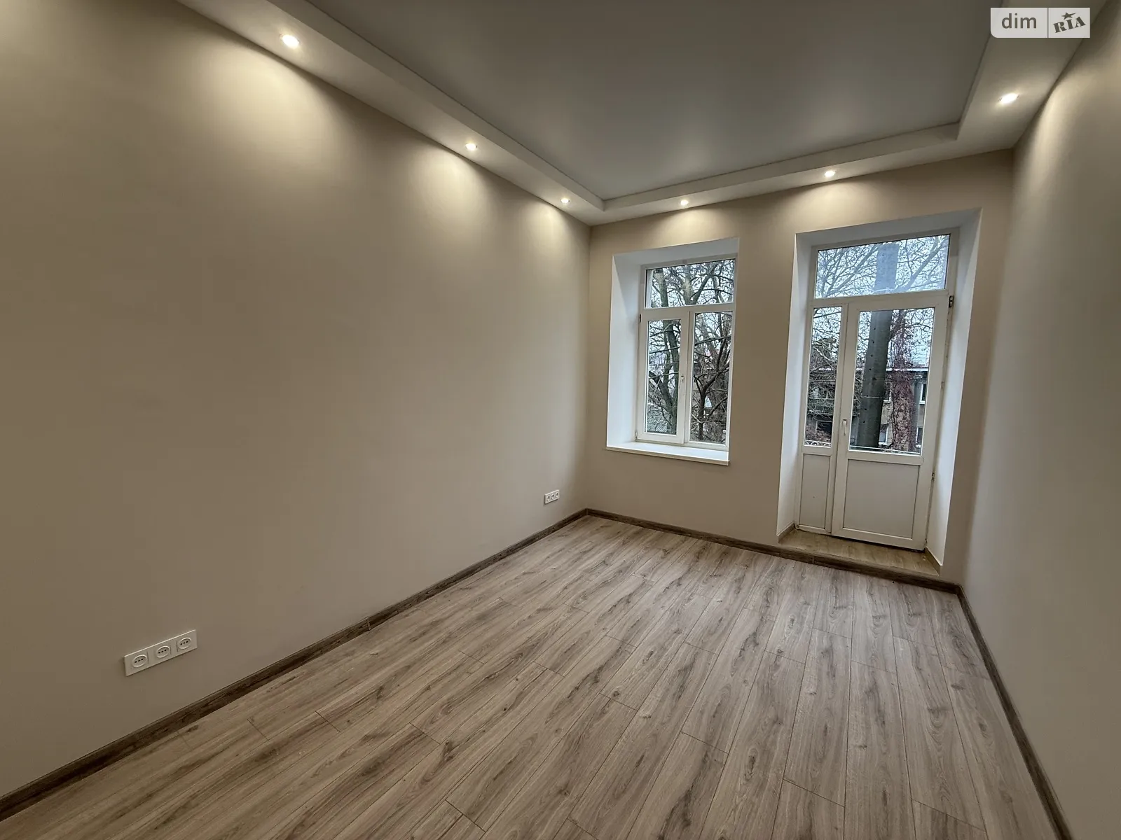 Продается 1-комнатная квартира 47.4 кв. м в Одессе, ул. Болгарская - фото 1