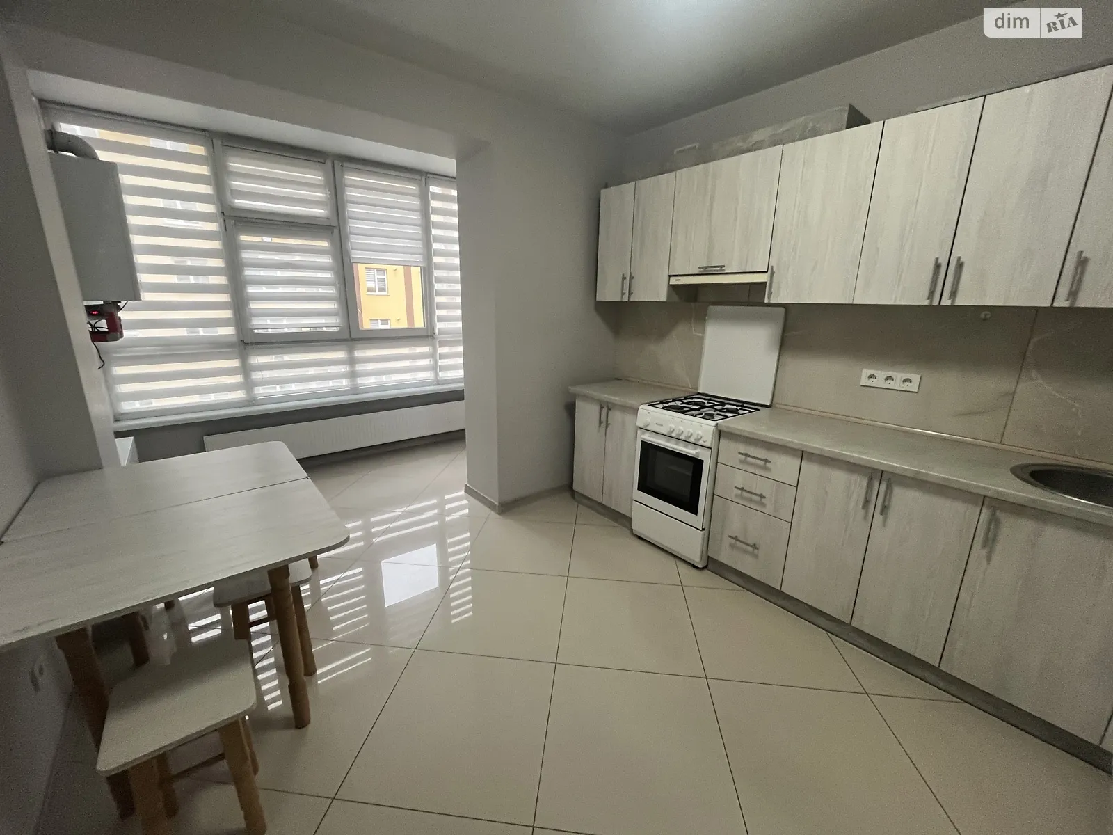 Сдается в аренду 2-комнатная квартира 80 кв. м в Хмельницком, ул. Кармелюка, 7А - фото 1