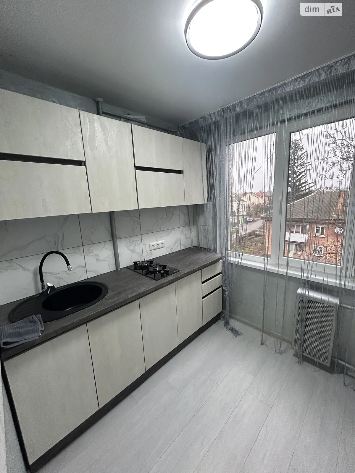 Продается 2-комнатная квартира 45 кв. м в Белой Церкви, 1-й пер. Курсовой, 17А - фото 1