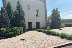 Куплю часть дома Львовской области