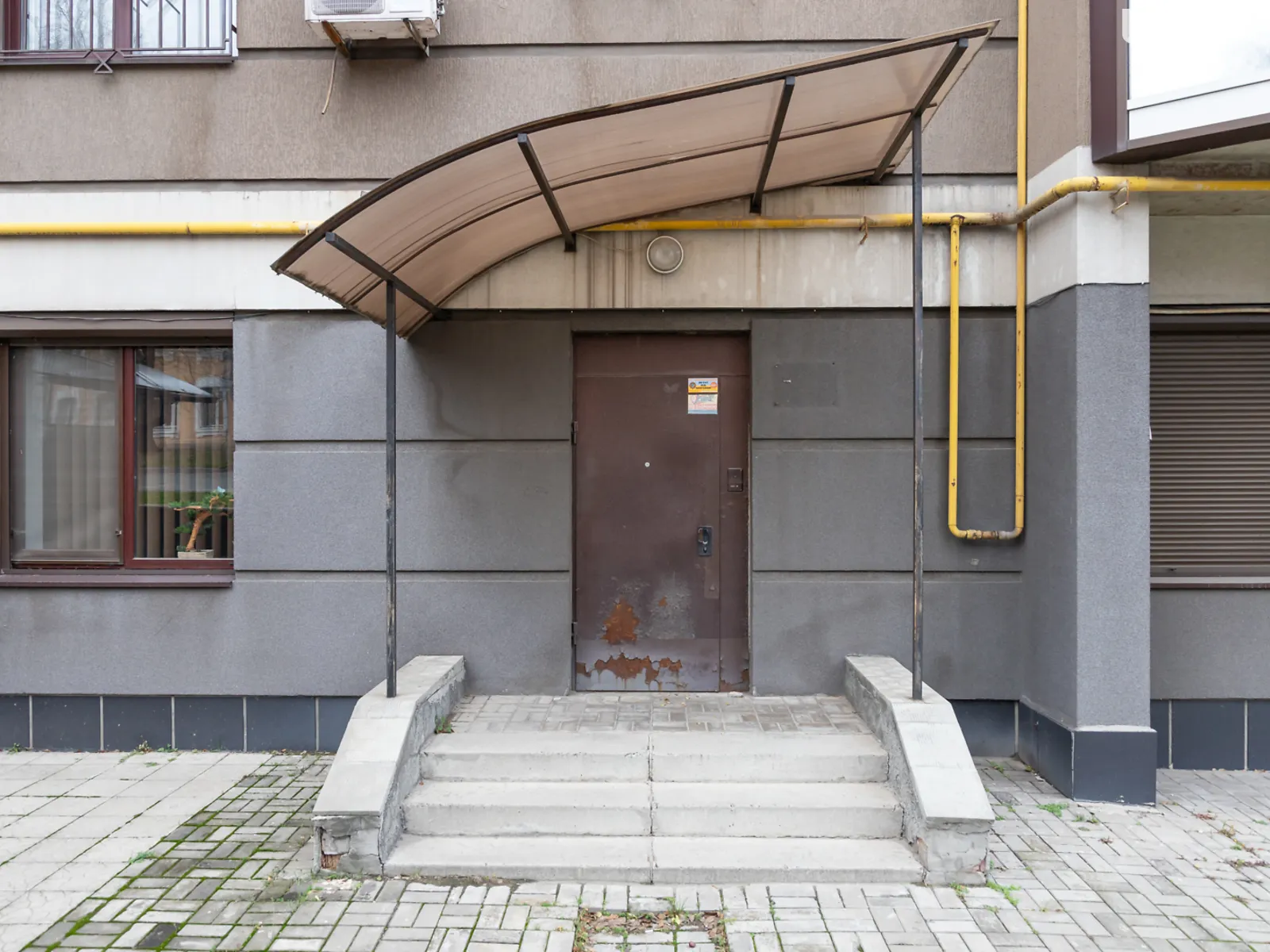 Продається приміщення вільного призначення 126.7 кв. м в 12-поверховій будівлі, цена: 130000 $ - фото 1