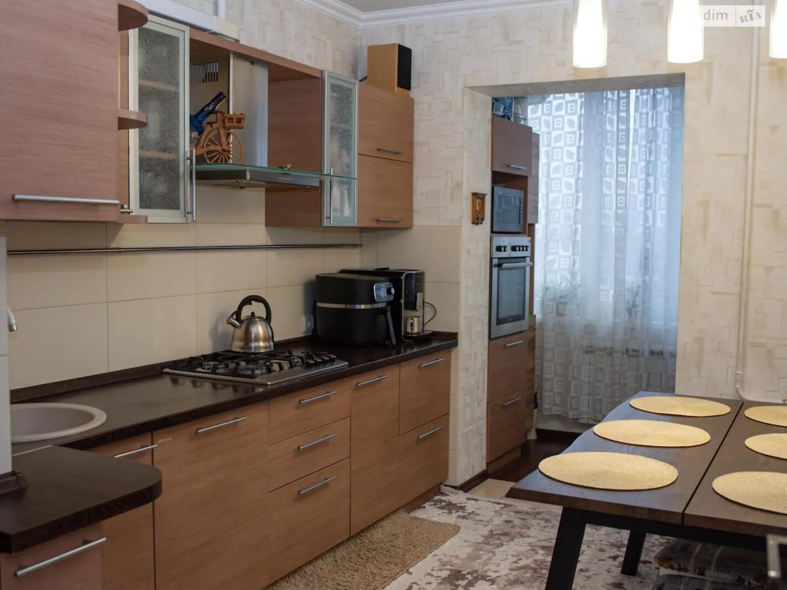 Продается 4-комнатная квартира 80.5 кв. м в Ровно, ул. Волынской Дивизии, 11А - фото 1