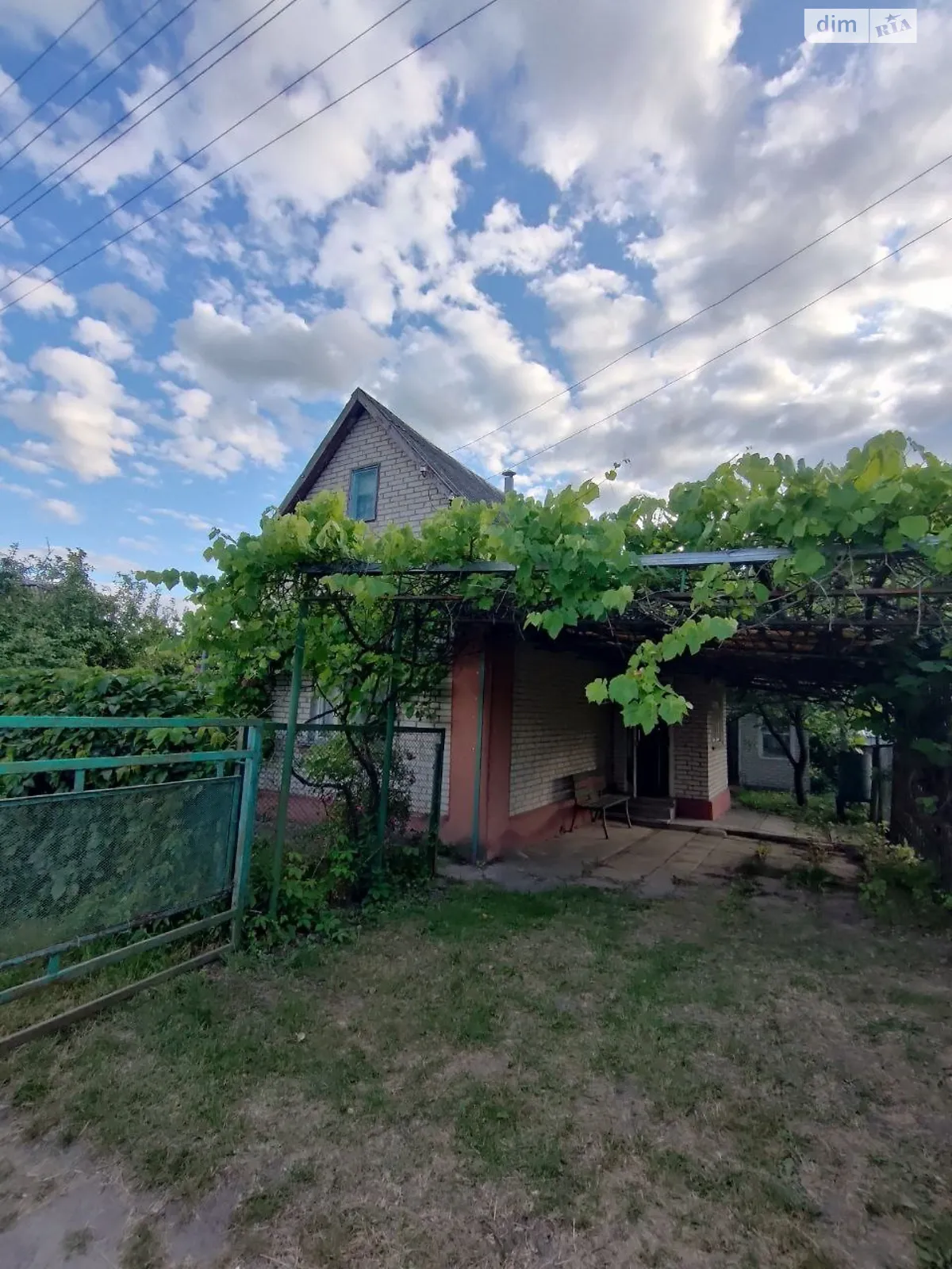 Продается дом на 2 этажа 35 кв. м с гаражом, цена: 22000 $ - фото 1