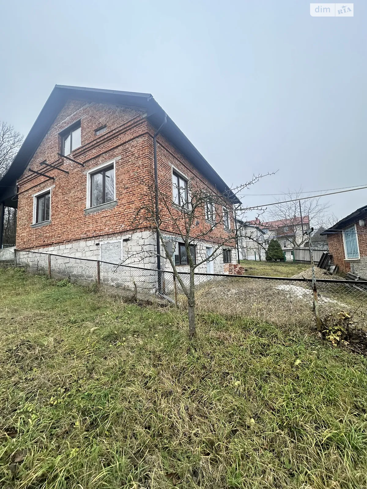 Продается одноэтажный дом 155 кв. м с подвалом, цена: 140000 $ - фото 1